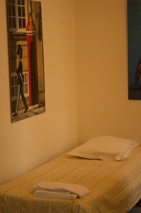 Abbaye Royale Hotel Saint-Jean-d'Angely Room photo