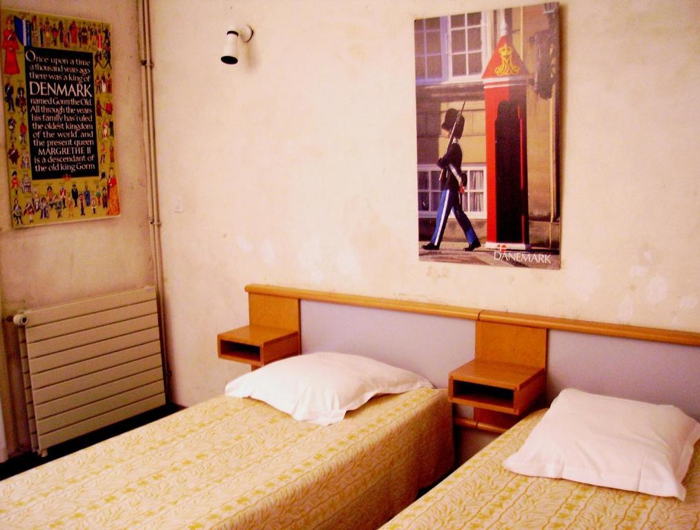 Abbaye Royale Hotel Saint-Jean-d'Angely Room photo